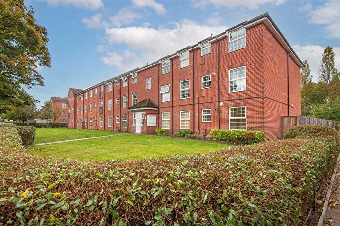 2 Bedroom Flat To Rent In Bridge Court, Welwyn Garden City, AL7