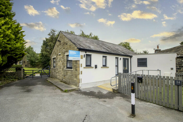 2 Bedroom Detached Bungalow To Rent In Green Avenue, Silsden, BD20