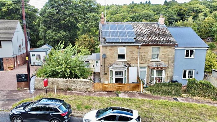 4 Bedroom Cottage For Sale In High Street, Brierley, Drybrook, GL17
