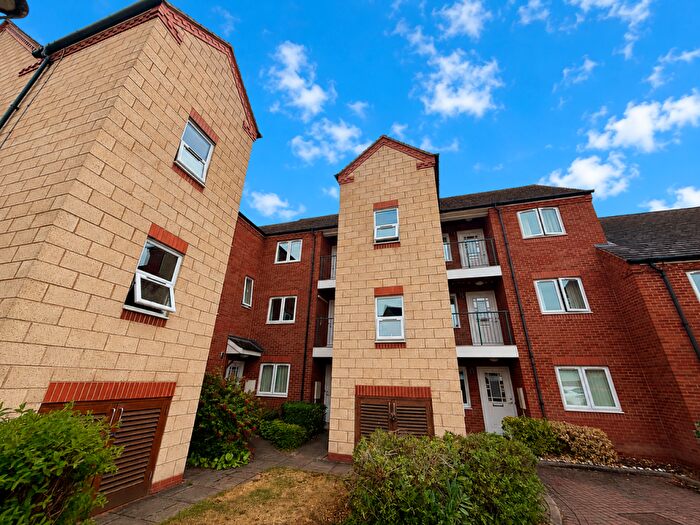 2 Bedroom House To Rent In Field Farm Close, Loughborough, LE11