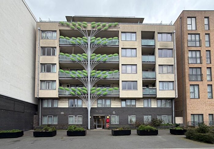 2 Bedroom Flat For Sale In Flat, London Road, Croydon, Surrey, CR0