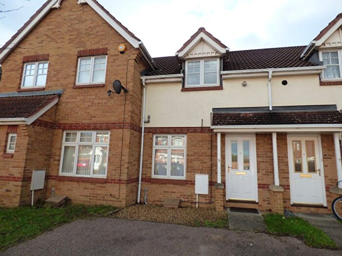 2 Bedroom Terraced House To Rent In Eaton Crescent, Taunton, TA2