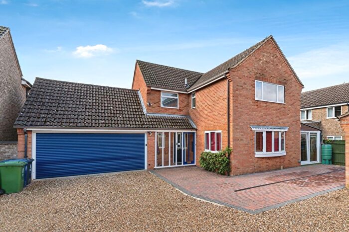 4 Bedroom Detached House For Sale In Brackenbury, Cambridge, Cambridgeshire, CB24