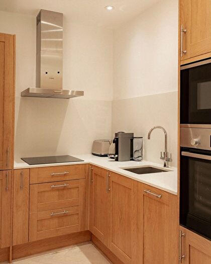 4 Bedroom Flat To Rent In Southwell Gardens, South Kensington, SW7
