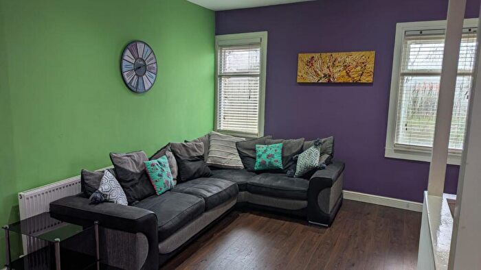 2 Bedroom Flat To Rent In Dixon Street, Lincoln, LN5