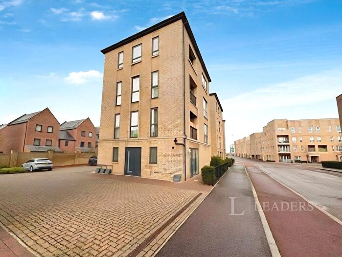 Flat To Rent In Lawrence Weaver Road, Cambridge, Cambridgeshire, CB3