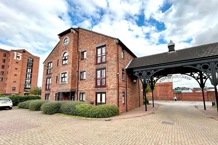 1 Bedroom Flat To Rent In Kingston Wharf, Kingston Street, Hull, HU1