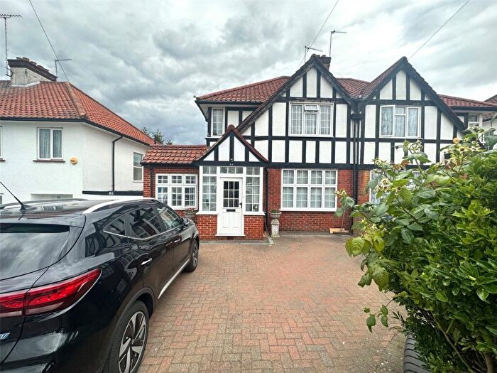 3 Bedroom Semi-Detached House For Sale In Ellesmere Avenue, Mill Hill, London, NW7