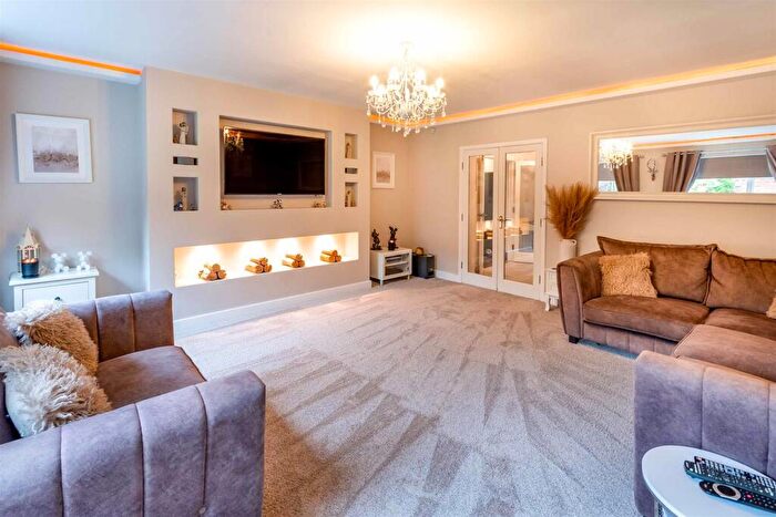 4 Bedroom Detached House For Sale In Moor Lane South, Ravenfield, Rotherham, S65