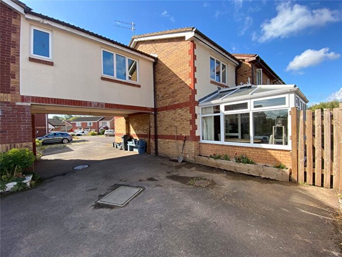 3 Bedroom Semi-Detached House For Sale In Mead Close, Cullompton, Devon, EX15