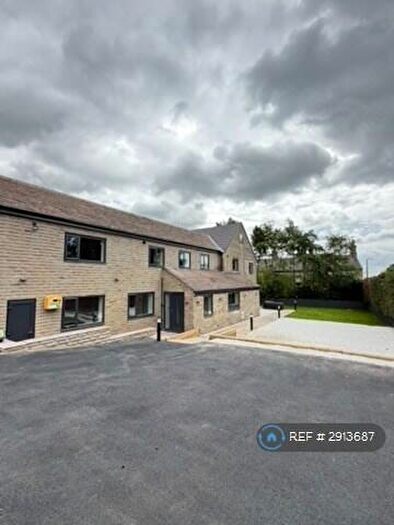 1 Bedroom Flat To Rent In Bramley Lane, Halifax, HX3