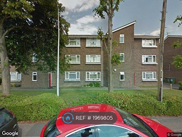 1 Bedroom Flat To Rent In Grange Court, Newbury, RG14