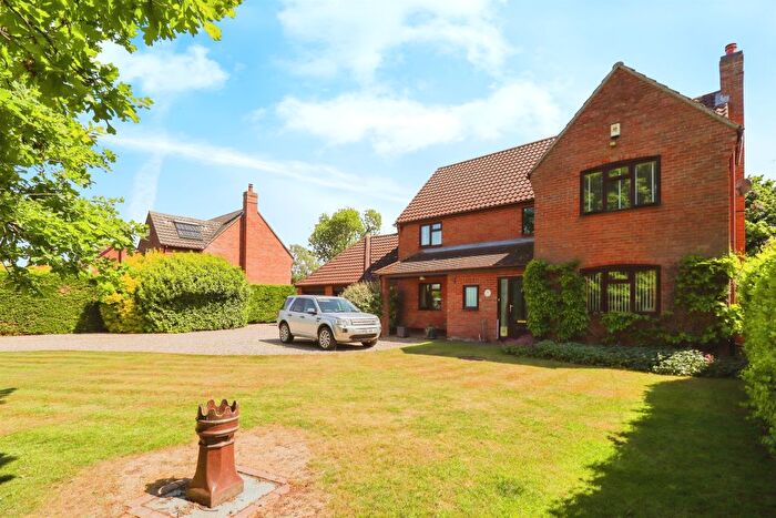 4 Bedroom Detached House For Sale In Bunwell Road, Spooner Row, Wymondham, NR18