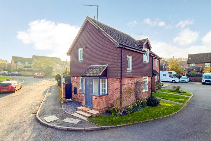 2 Bedroom End Of Terrace House For Sale In Wilstone Drive, St. Albans, Hertfordshire, AL4