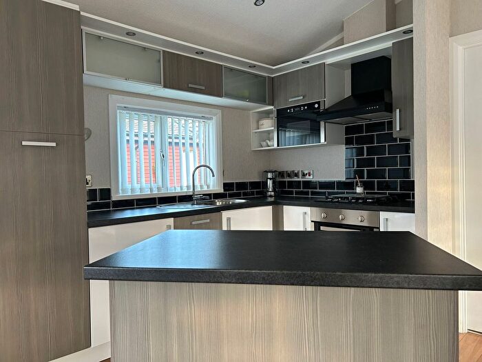 2 Bedroom Lodge For Sale In Old Malton Road, Staxton, Scarborough, YO12