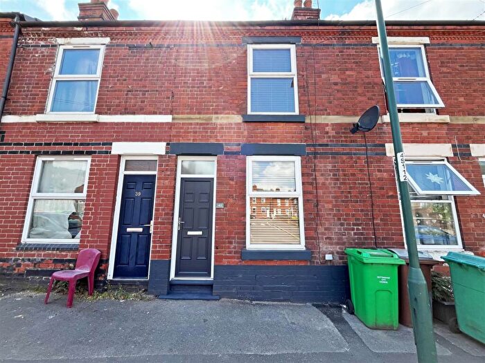 2 Bedroom Terraced House To Rent In Shrewsbury Road, Nottingham, NG2