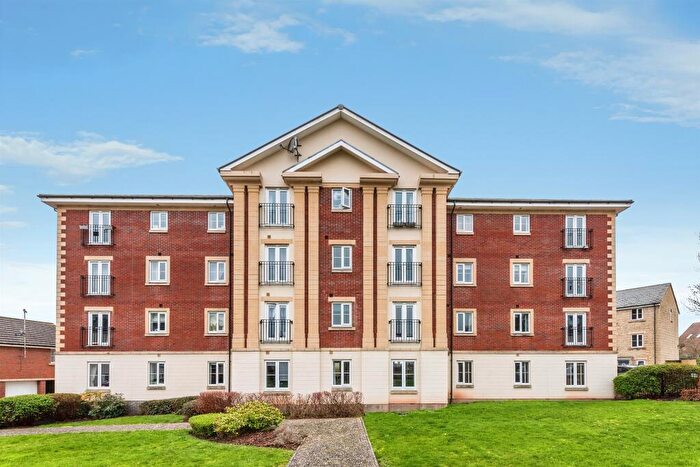 2 Bedroom Flat For Sale In Brean Road, Swindon, SN25