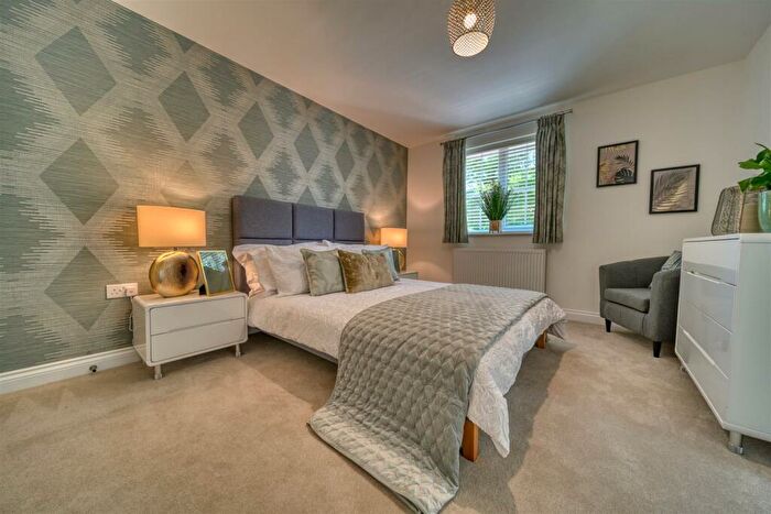 4 Bedroom Detached House For Sale In Maddoxford Gardens, Boorley Green, SO32
