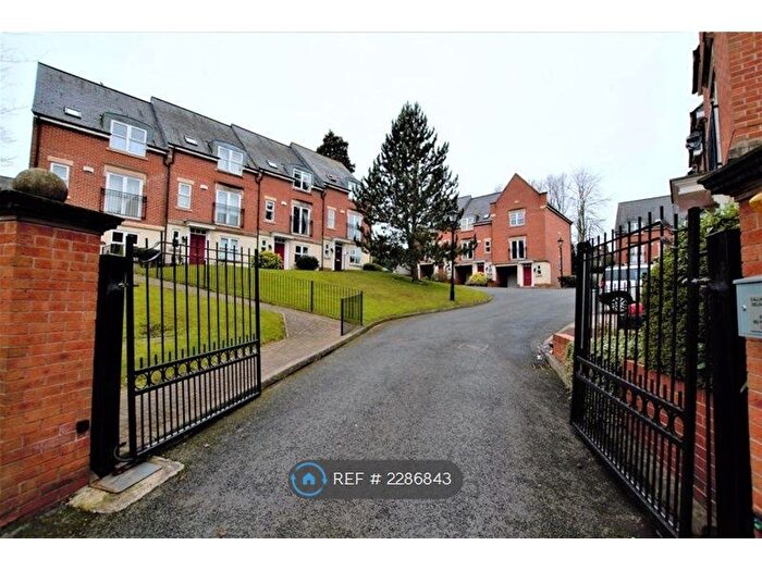 3 Bedroom Terraced House To Rent In St. Katherines Court, Derby, DE22