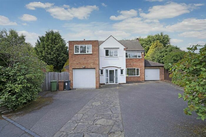 4 Bedroom Detached House To Rent In Dunsmore Grove, Solihull, B91