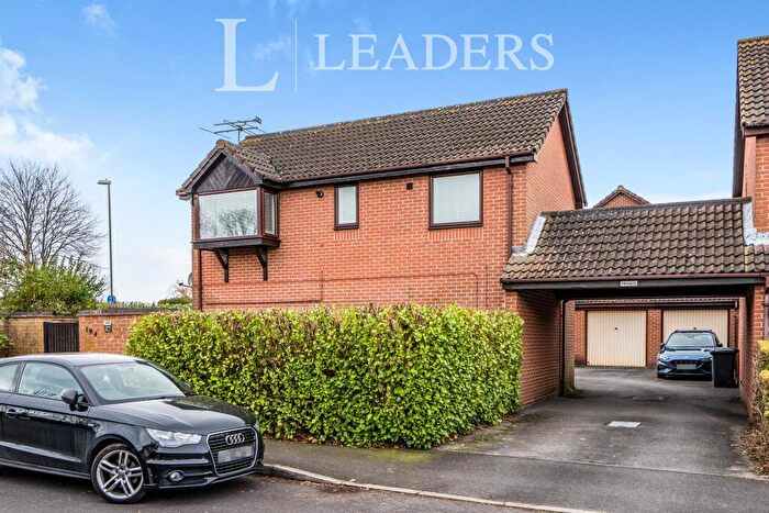 1 Bedroom Flat To Rent In Stirling Crescent, Hedge End, SO30