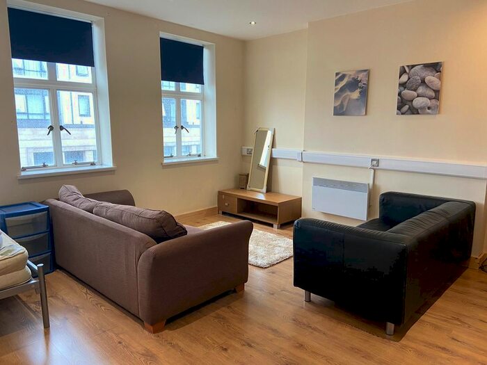 Studio To Rent In Castle Street, Swansea, SA1