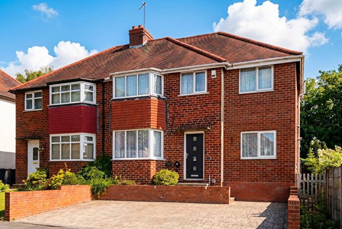 5 Bedroom Semi Detached House For Sale In Olton Croft, Acocks Green, B27