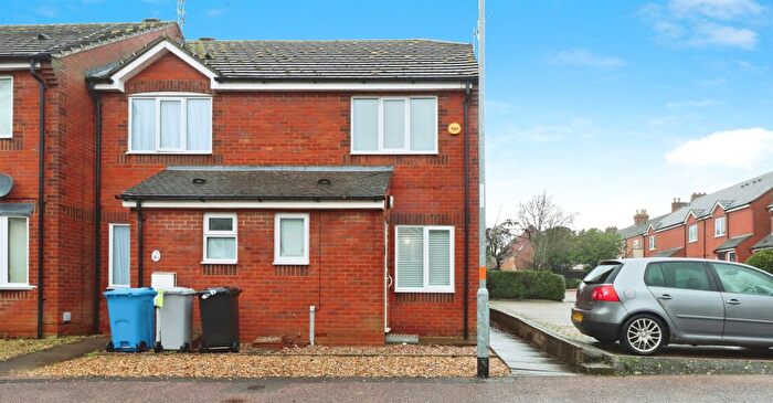 2 Bedroom End Terrace House For Sale In Kings Court, Desborough, Kettering, NN14