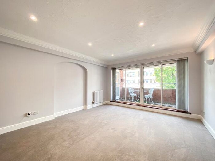 2 Bedroom Flat To Rent In Regents Park Road, Finchley Central, N3