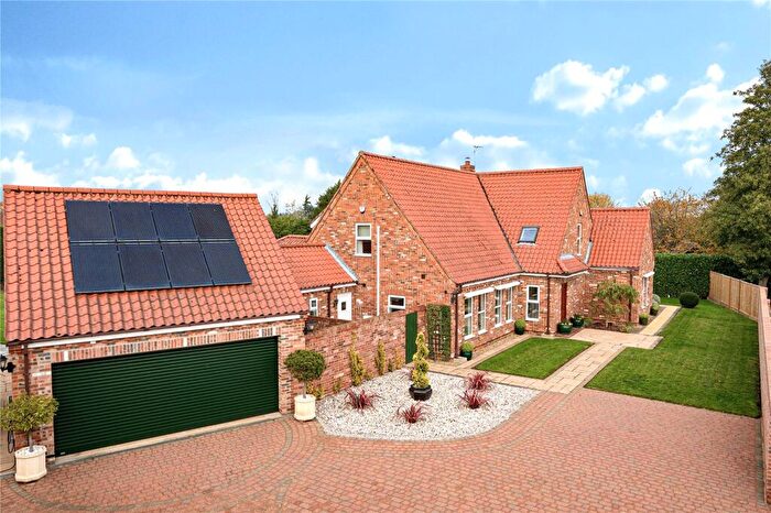 4 Bedroom Detached House For Sale In The Green, Beyton, Bury St Edmunds, Suffolk, IP30