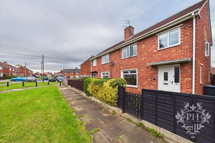 3 Bedroom Semi Detached House For Sale In Runnymede Green, Middlesbrough, TS3