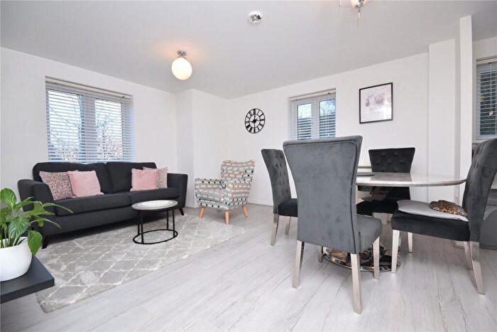 2 Bedroom Flat To Rent In Springfield Road, London, SE26