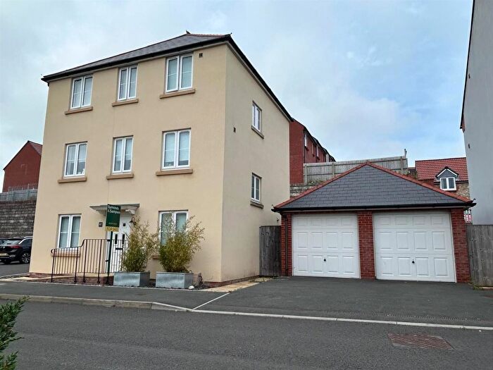 4 Bedroom Detached House For Sale In Dukes Way, Axminster, EX13