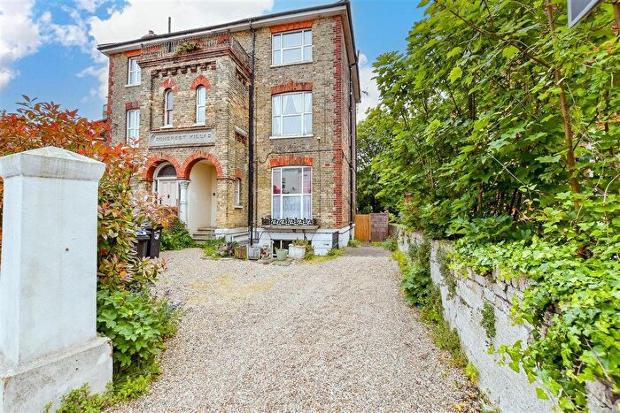 1 Bedroom Flat For Sale In St. Peter's Road, Margate, Kent, CT9