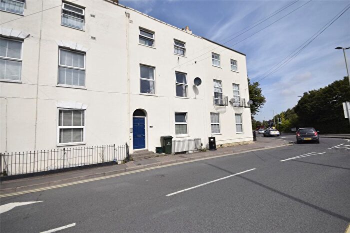 1 Bedroom Flat To Rent In St. James Street, Cheltenham, Gloucestershire, GL52