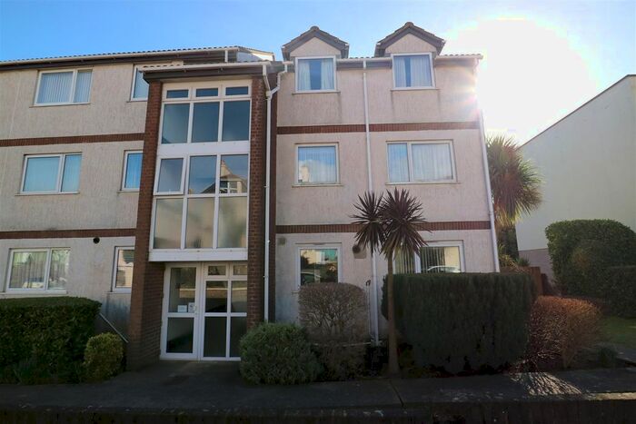2 Bedroom Flat To Rent In New Road, Brixham, TQ5