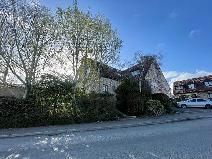 2 Bedroom Flat To Rent In Broad Robin, Gillingham, SP8