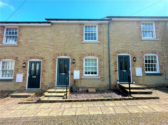 2 Bedroom Terraced House To Rent In High Street, Brading, PO36