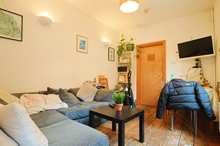 6 Bedroom Terraced House To Rent In Raleigh Road, Bristol, BS3