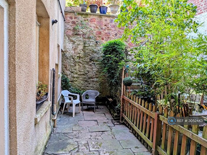 2 Bedroom Flat To Rent In Albemarle Row, Bristol, BS8