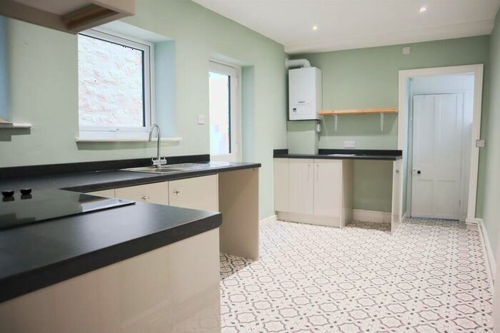 1 Bedroom Flat To Rent In Melbourne Terrace, Clevedon, BS21