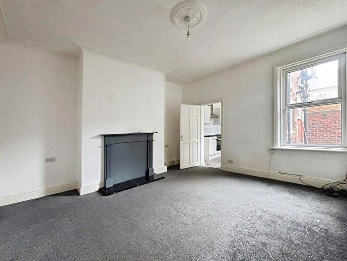 2 Bedroom Flat For Sale In Shrewsbury Terrace, South Shields, NE33