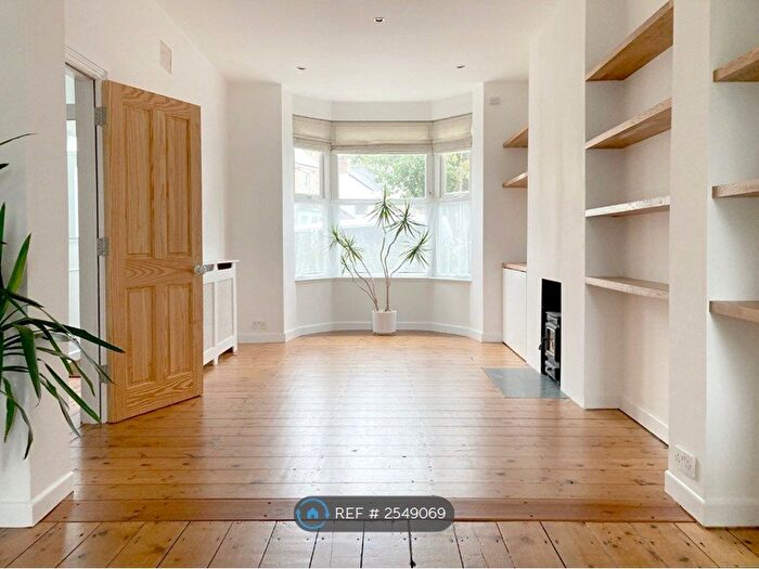 3 Bedroom Terraced House To Rent In Cornwall Terrace, Truro, TR1
