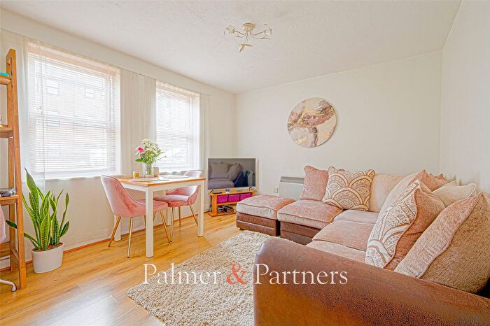 1 Bedroom Flat To Rent In Hanbury Gardens, Colchester, Essex, CO4