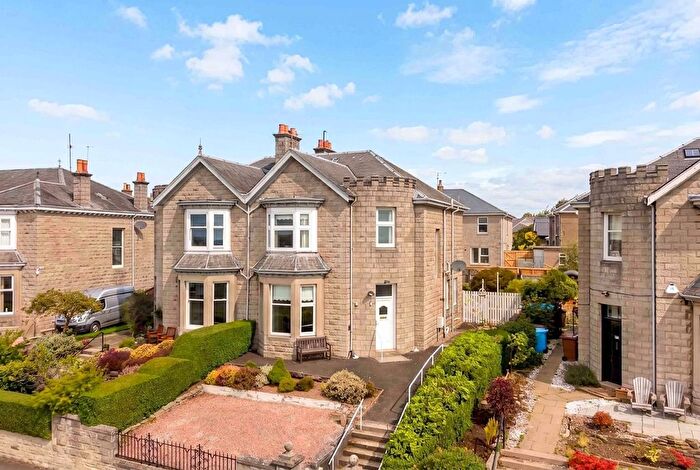 4 Bedroom Semi-Detached House For Sale In Kerrington Crescent, Broughty Ferry, DD5