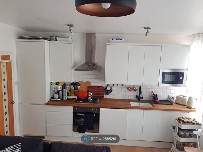 2 Bedroom End Terrace House To Rent In Russell Road, London, N13