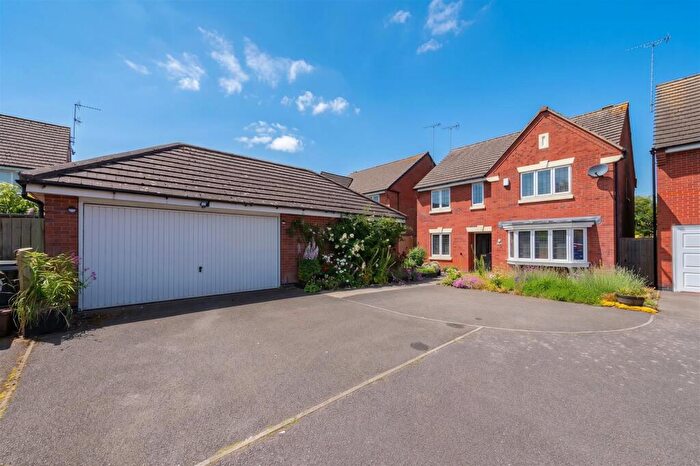4 Bedroom Detached House For Sale In Blueberry Way, Woodville, DE11
