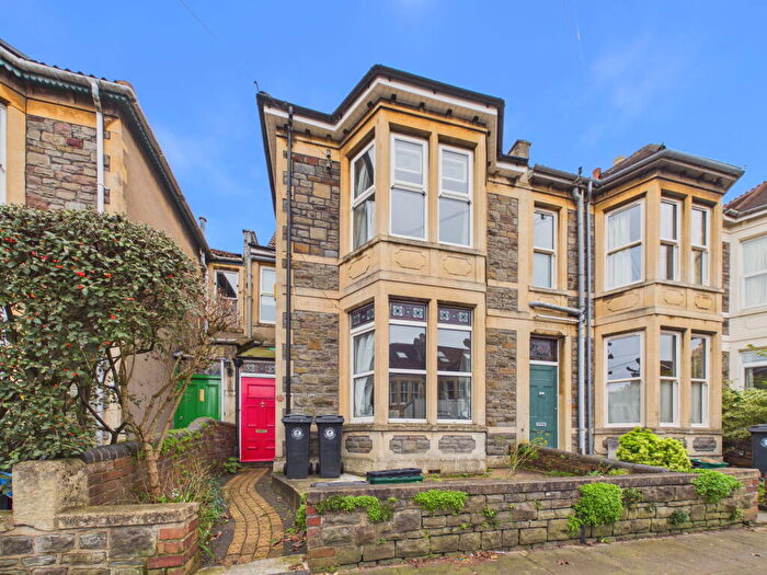 4 Bedroom Terraced House For Sale In Sefton Park Road, Bristol, BS7