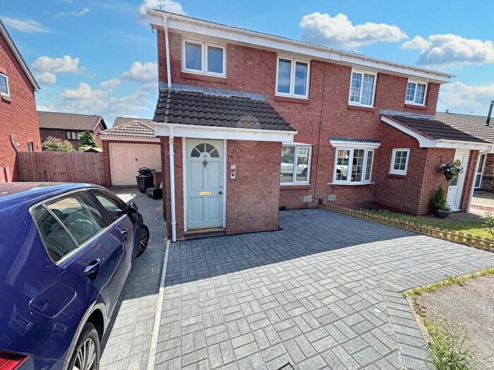 3 Bedroom Semi-Detached House To Rent In Gossington, Washington, Washington, Tyne And Wear, NE38