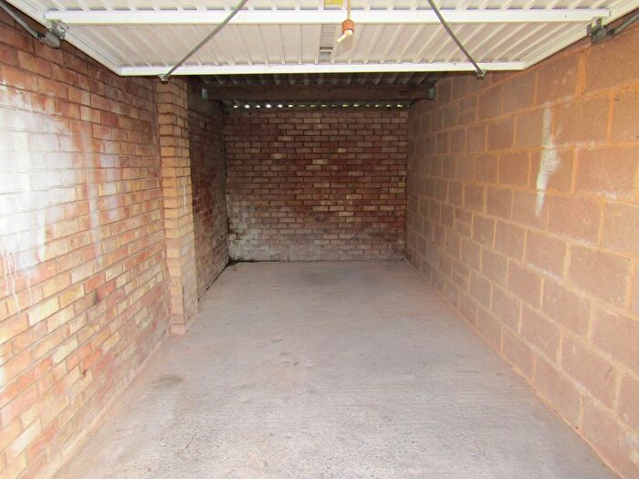 Garage / Parking To Rent In Sargent Close, Exeter, EX1